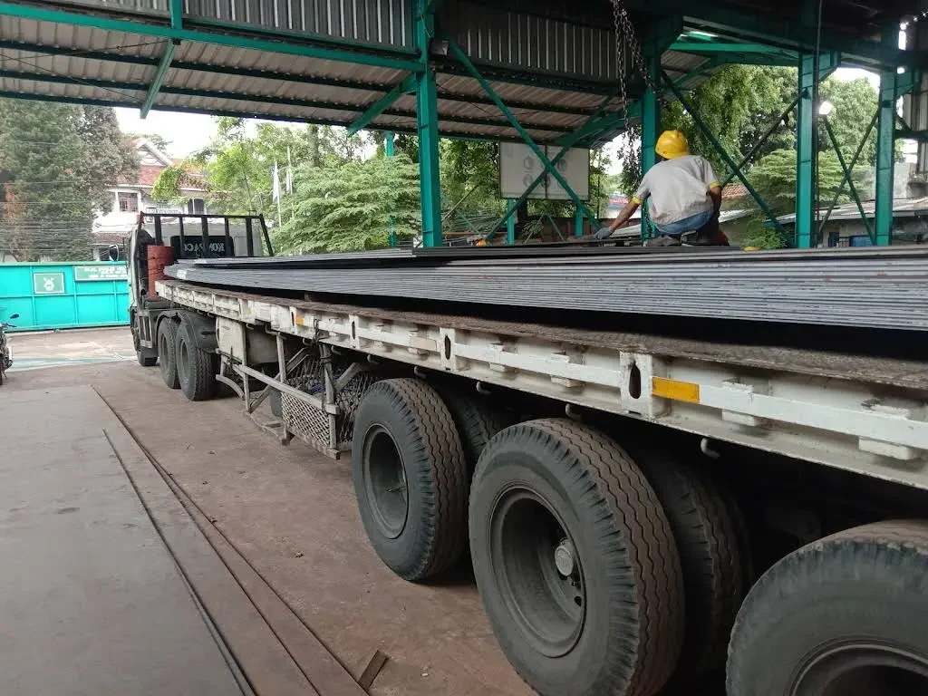 Distributor Besi & Baja Terpercaya | PT SAB supplier distributor besi dan plat baja